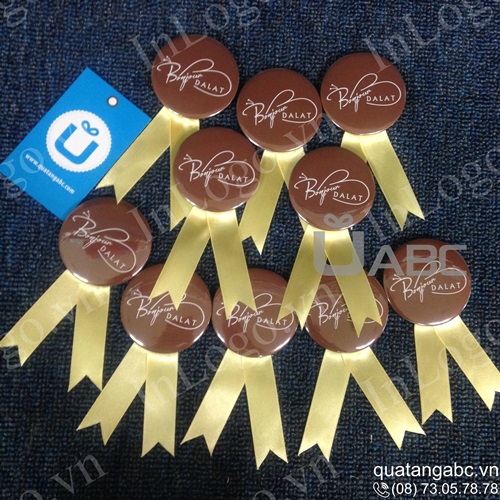 huy hiệu đồng đổ keo huy hiệu đồng đổ keo