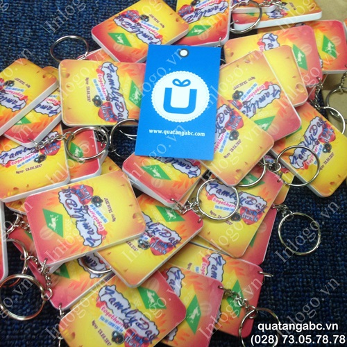 In móc khóa huy hiệu in moc khoa huy hieu